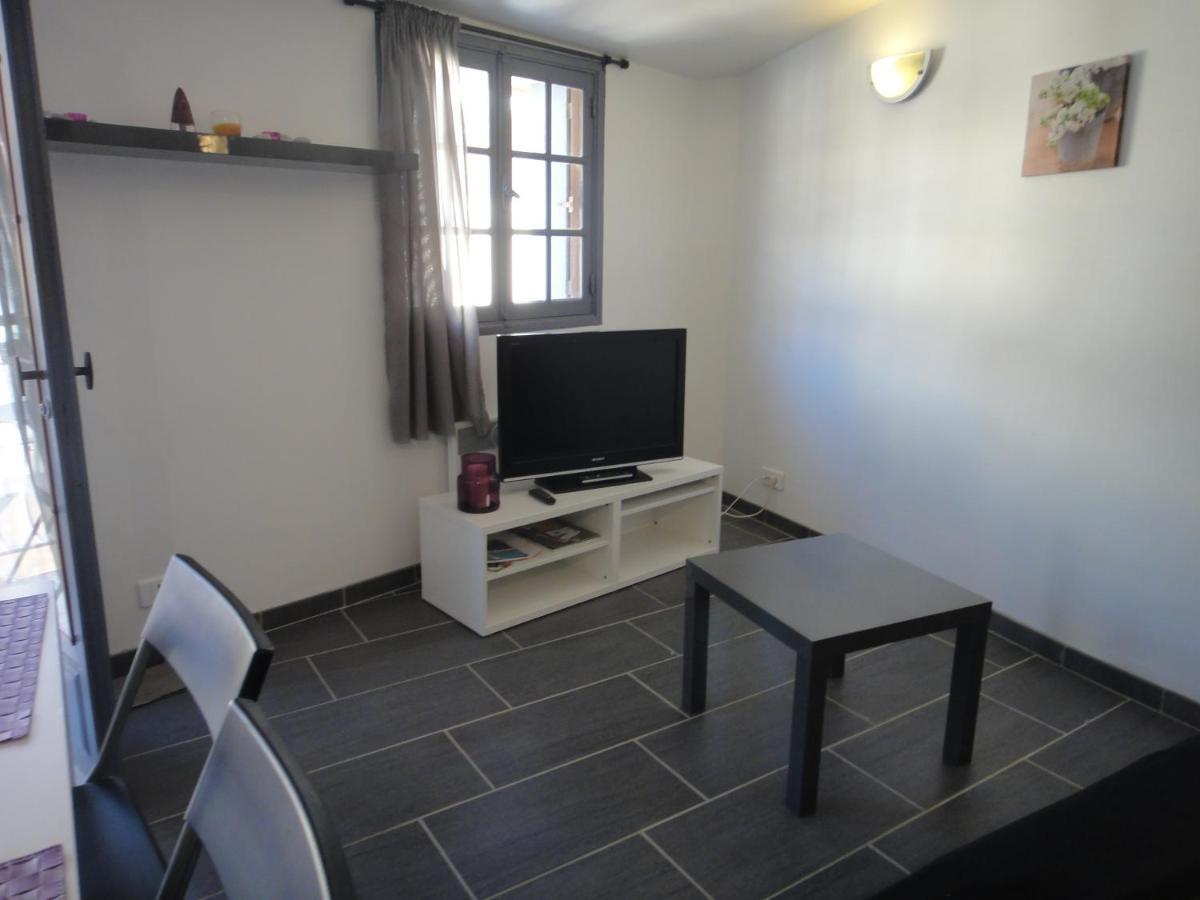 Le Petit Balcon De Cassis Lägenhet Exteriör bild