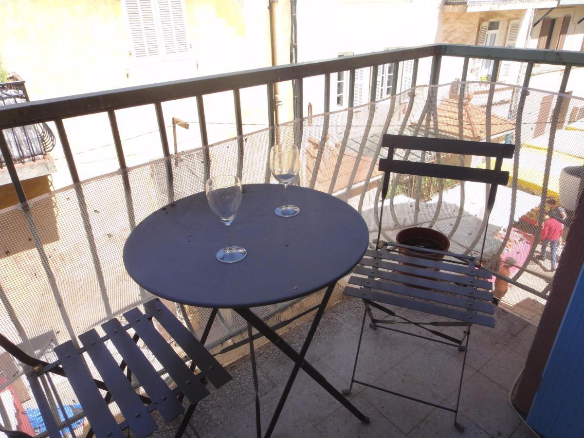 Le Petit Balcon De Cassis Lägenhet Exteriör bild