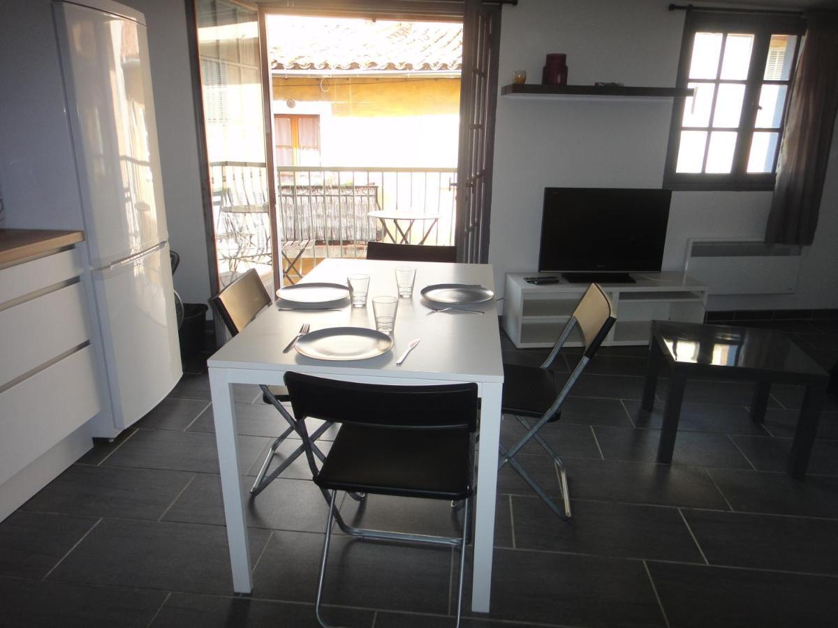 Le Petit Balcon De Cassis Lägenhet Exteriör bild